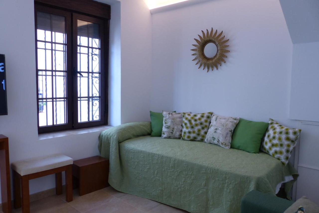 Pueblo - Casa Josefita, Patio With Private Pool-piscina Privada Y Solarium Ferienhaus Benalmádena